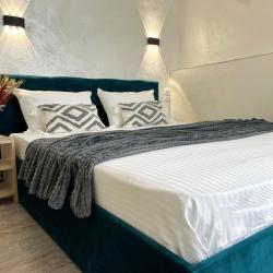 Апартаменты студия гостиничный комплекс Радуга 10И (мансарда)