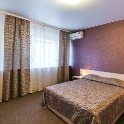 Номер эконом с 1 двуспальной кроватью