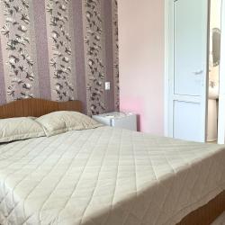 Номер стандарт с 1 двуспальной кроватью