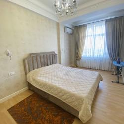 Фото Апартаменты на улице М. Халилова 22