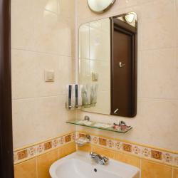 Номер стандарт комфорт с 1 двуспальной кроватью