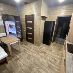 Кровать в общем номере с 1 односпальной и 3 двухъярусными кроватями (общие удобства)