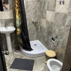 Номер стандарт с 1 двуспальной кровать и 1 двухъярусной кроватью