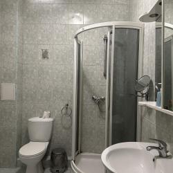 2-местный номер эконом стандарт с 1 двуспальной кроватью