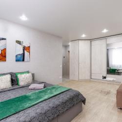 Фото Апартаменты на улице Баженова 1