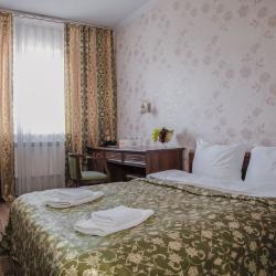 Номер стандарт с 1 двуспальной кроватью