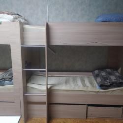 Кровать в 4-местном мужском номере