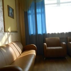 2-местный 2-комнатный номер комфорт с 1 двуспальной кроватью