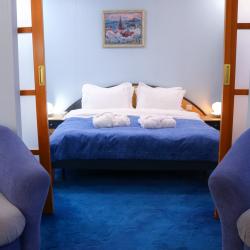 Номер люкс бизнес с 1 двуспальной кроватью