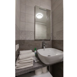 Фото Апартаменты на улице ул. Таврическая 7 корпус 2