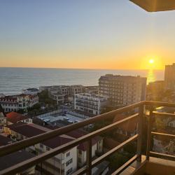 Фото Отель Двухкомнатная квартира с шикарным видом на море!