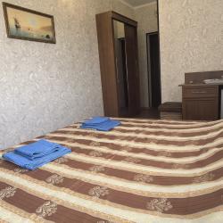 Комната комфорт с 1 двуспальной кроватью и террасой (вид на море)
