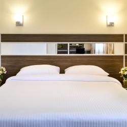 Номер полулюкс с 1 двуспальной кроватью