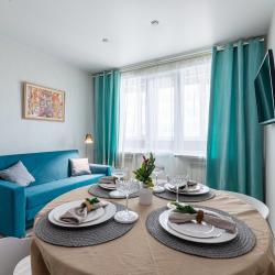 Фото Отель Двухкомнатная в центре рядом с парком Горького ул. Курашева д. 34