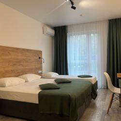 Делюкс Трехместный с балконом