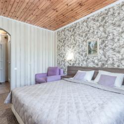 Номер стандарт с 1 двуспальной кроватью