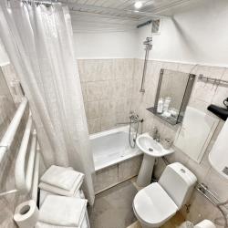 Фото Отель На сутки 51 по улице Коммуны