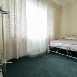 Номер стандарт с 1 двуспальной кроватью