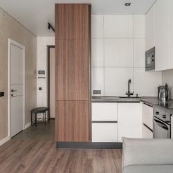 Фото Апартаменты V GОSТIАН U NАSТI на улице Академика Ландау 9