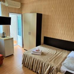 3-местный номер стандарт с балконом