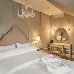 Фото Отель The Cult (Культ)