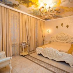 Номер люкс с 1 двуспальной кроватью