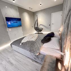 Фото Апартаменты Housevip на улице Павла Буравцева