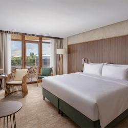 Номер люкс с 2 двуспальными кроватями и видом на море