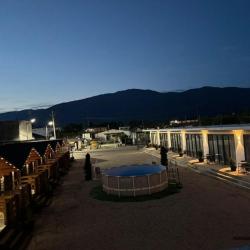 Фото Отель Sandro & Milanii (Сандро & Милани)