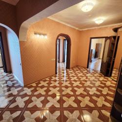 Фото Отель Просторная трехкомнатная квартира с видом на море!