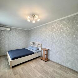 Фото Апартаменты на улице Калинина 142