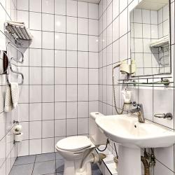 Номер стандарт с 2 односпальными кроватями (с завтраком)