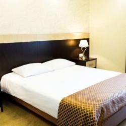 Номер стандарт улучшенный с 1 двуспальной кроватью