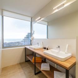 Номер стандарт плюс с 1 двуспальной кроватью