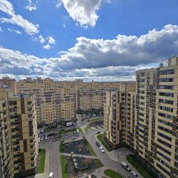 Фото Апартаменты на улице Просвещения 8 корпус 2