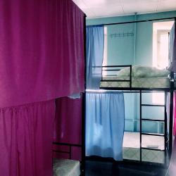 Кровать в общем  номере с 4-двухъярусными кроватями 16м²