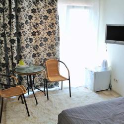 Номер стандарт с 1 двуспальной кроватью №8