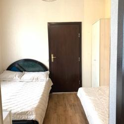 Номер стандарт с 1 односпальной и 1 двуспальной кроватью