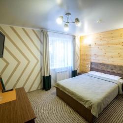 Номер стандарт с 1 двуспальной кроватью