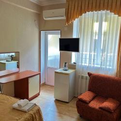 3-местный номер стандарт с балконом