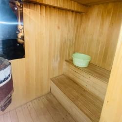 Номер люкс двухэтажный с 1 двуспальной кроватью