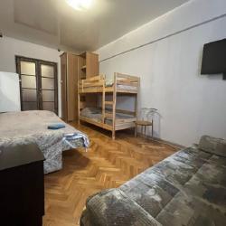 Фото Отель Меблированная комната Family House (Фэмили Хаус) на Красной