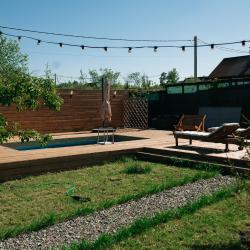 Дом у яблони