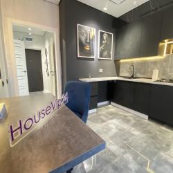 Фото Апартаменты Housevip на улице Матрены Наздрачевой 3/1