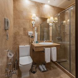 Номер делюкс с 1 двуспальной кроватью