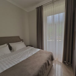 Номер улучшенный с 1 двуспальной кроватью