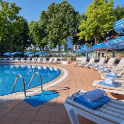 Фото Отель Wyndham Tashkent (Виндхэм )