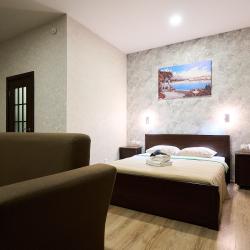 Номер стандарт улучшенный с 1 двуспальной кроватью