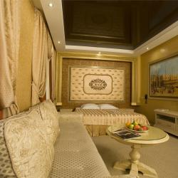 Номер полулюкс с 1 двуспальной кроватью