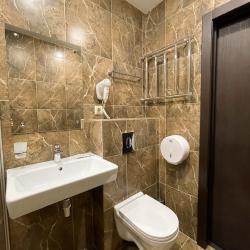 Номер стандарт с 1 двуспальной кроватью #108